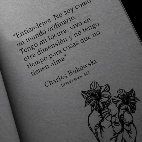 Meet your Posher, Paola - Picture 1 of 1